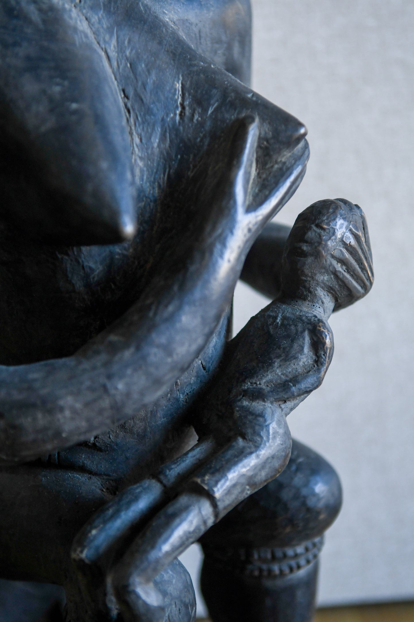 Tribal Art Sculpture; Original sculpture, Wood material; Used;Traditional; Folk Art; Other African ; Collectors' Pieces and Antiques; Ethnographic Pieces; Artwork Decor; Ashanti Seated Maternity Figure, Carved Wood, African Sculpture