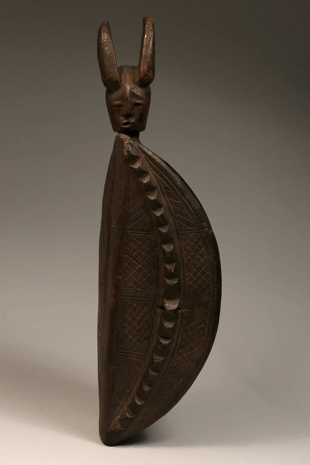 Tribal Objects; Artwork; Collection; Other African; Lidded Box Vessel, Carved Wood, Kuba Tribe, D.R Congo, African Art