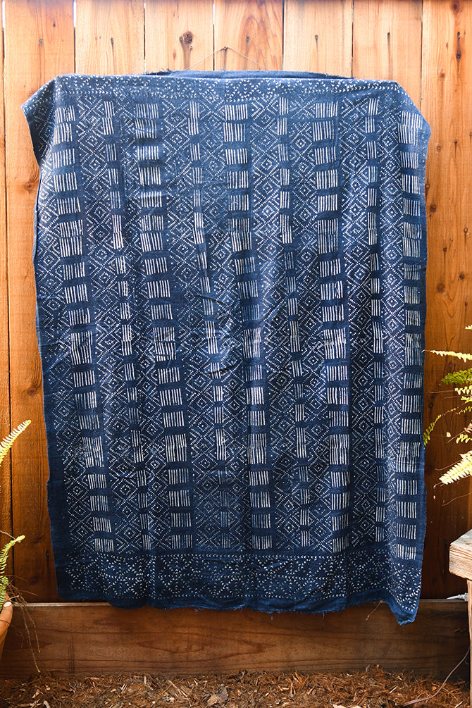 Handcrafted Textiles - Handmade - Vintage - African Art - Home Decor - Living Room - Indigo Resist Dyed - Cotton - Blue - Dogon