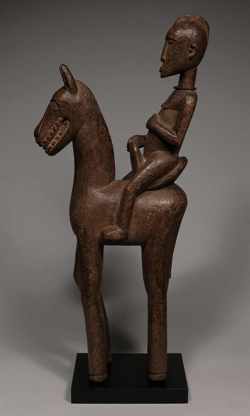 African Tribal Art - Sculptures & Figures