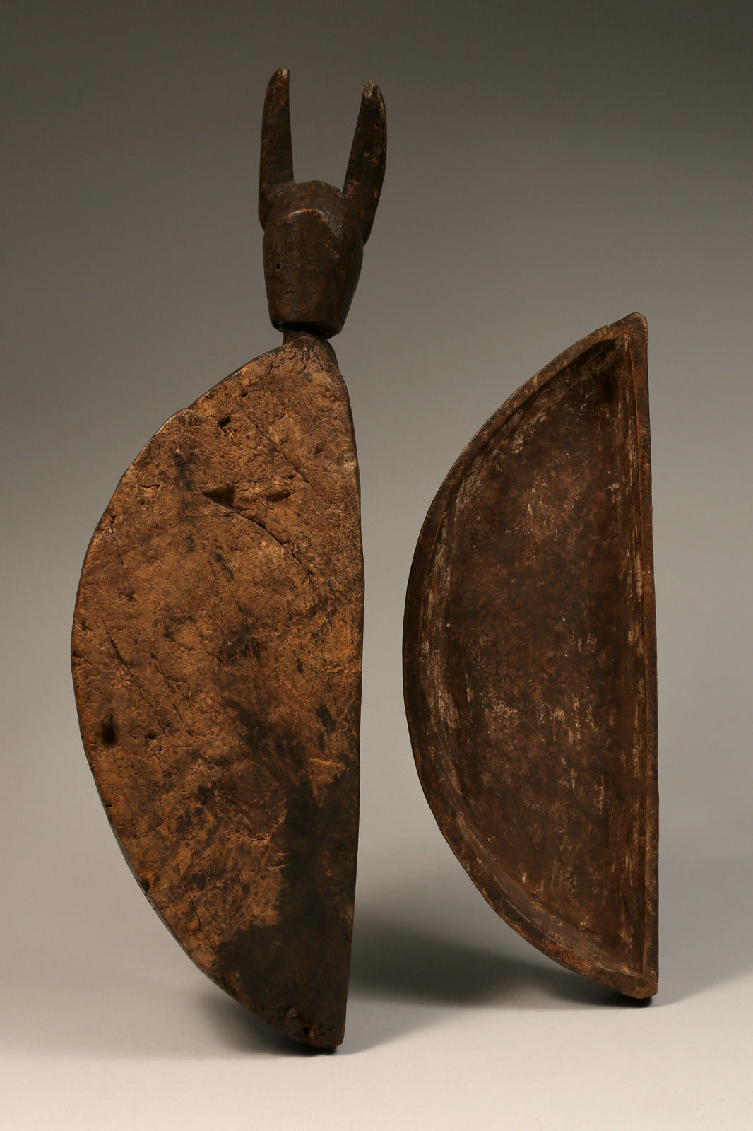 Tribal Objects; Artwork; Collection; Other African; Lidded Box Vessel, Carved Wood, Kuba Tribe, D.R Congo, African Art